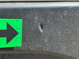 Hűtőrács és lökhárító - nem elfogadható