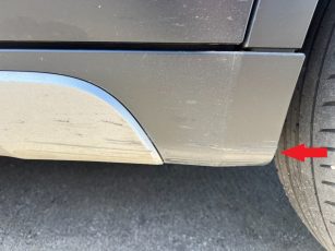 Hűtőrács és lökhárító - nem elfogadható