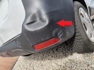 Hűtőrács és lökhárító - nem elfogadható