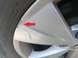 Gumiabroncs, könnyű-, vagy lemezfelni, dísztárcsák - nem elfogadható